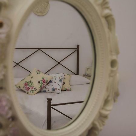 B&B A Due Passi Martina Franca Bagian luar foto