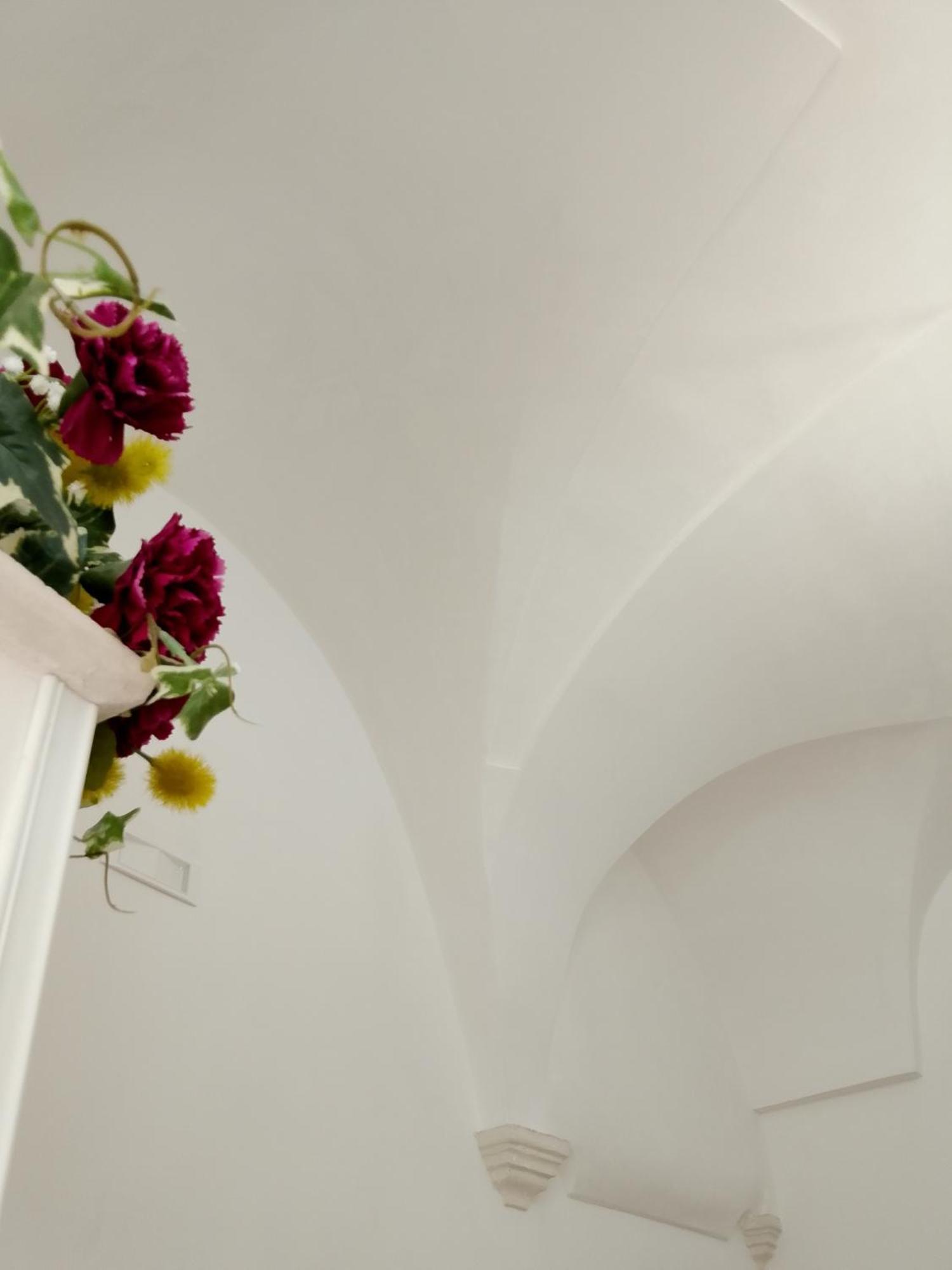 B&B A Due Passi Martina Franca Bagian luar foto