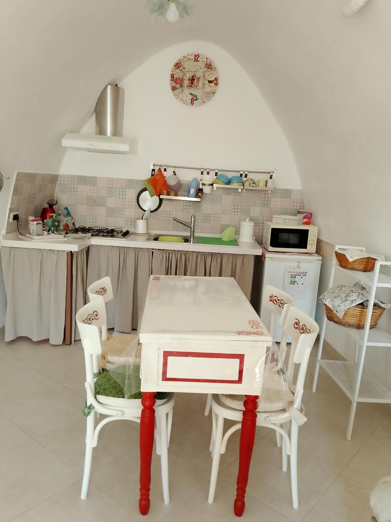 B&B A Due Passi Martina Franca Bagian luar foto